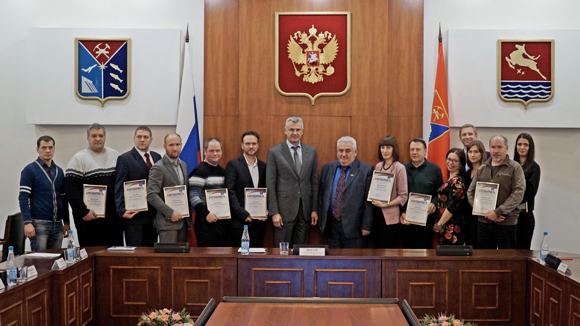 Глава региона вручил поздравительные адреса колымским организациям — победителям Президентских грантов 2018