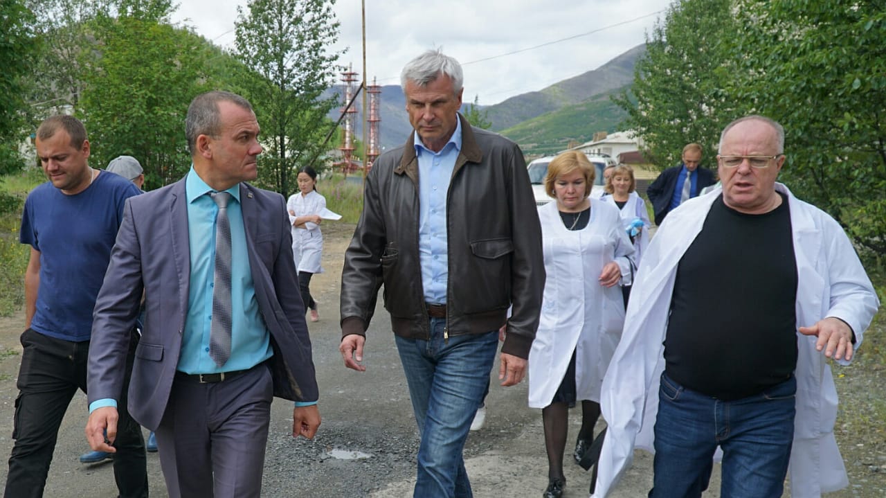 Губернатор Магаданской области посетил Омсукчанскую центральную районную больницу
